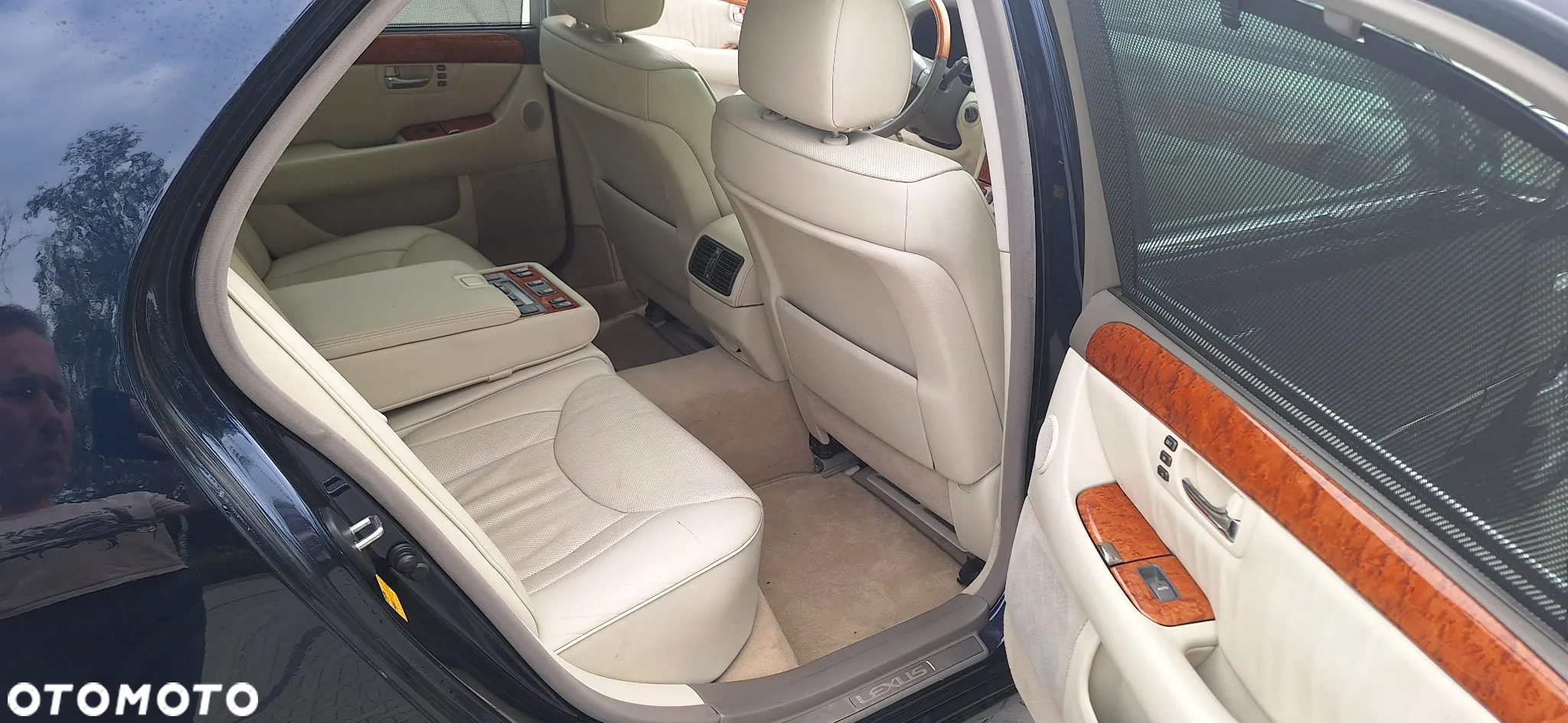 Lexus LS - 11