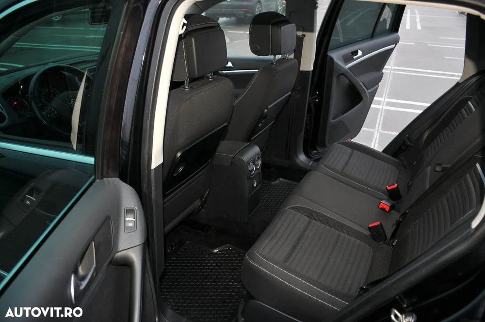 Volkswagen Tiguan 2.0 TDI SCR 4MOTION BlueMotion Technology DSG Lounge Sport & Style - 11