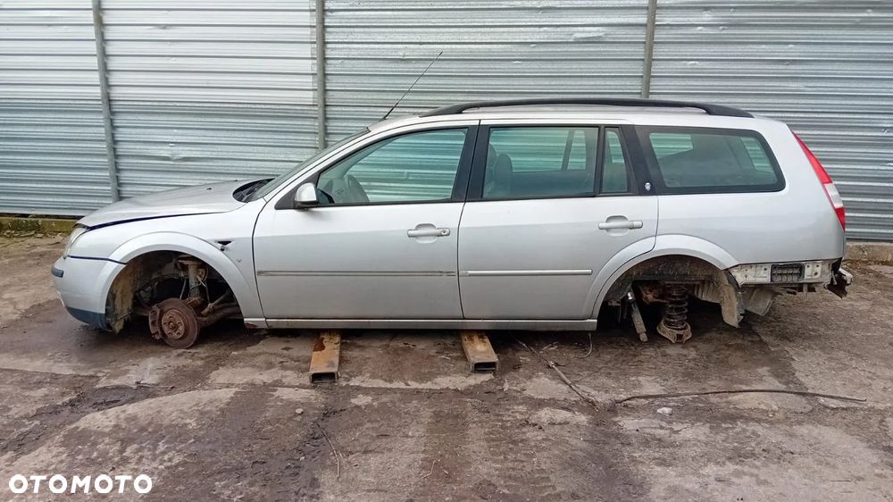 Tylko Części Ford Mondeo MK3 2.0 16V 146KM / 107kW CJBA 00-02r Kombi Lakier 60 - 6