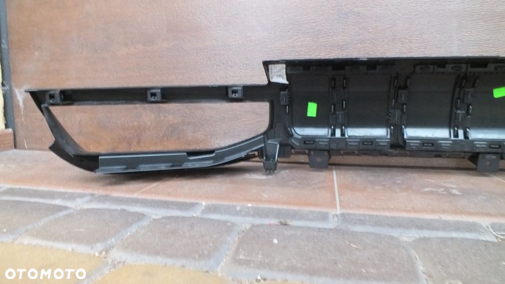 Atrapa zderzaka gril Jeep Avenger - 8