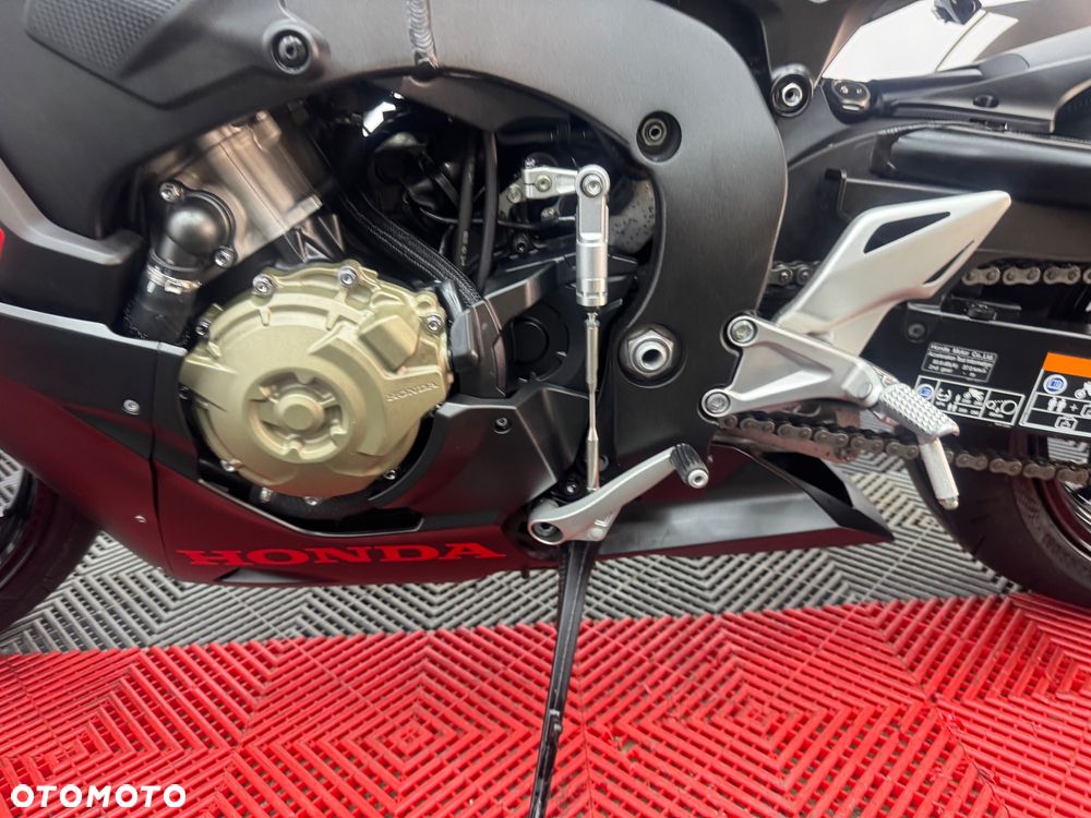 Honda CBR - 16