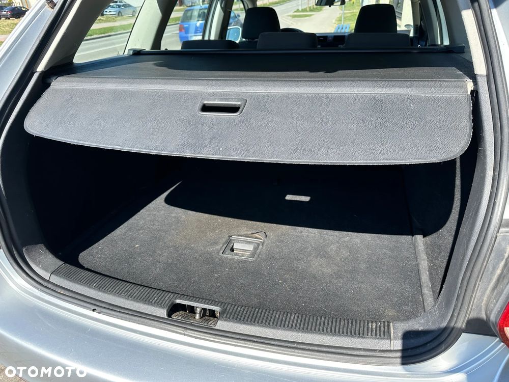 Volkswagen Golf 1.9 TDI United - 10