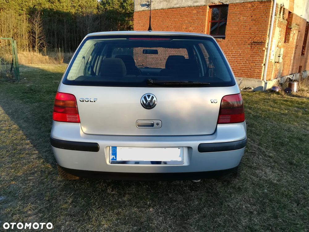 Volkswagen Golf 1.6 Comfortline - 7