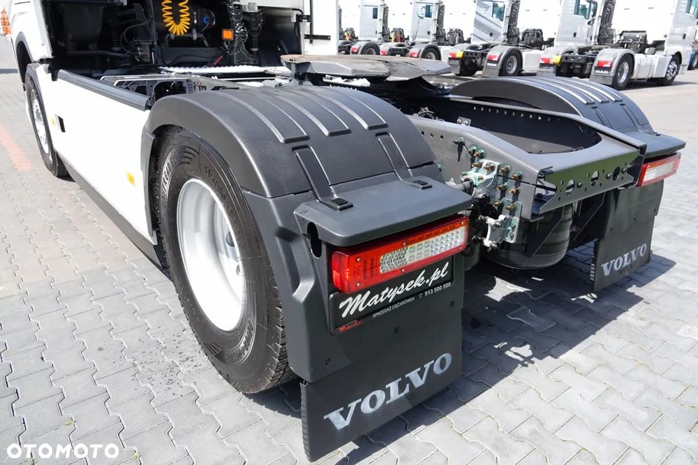 Volvo FH 500 / NISKA KABINA / PO ZŁOTYM KONTRAKCIE SERWISOWYM / OPONY 100% - 13