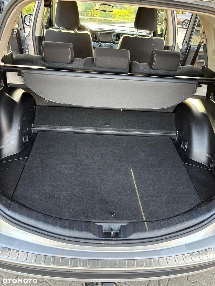 Toyota RAV4 Hybrid Style 4x4 - 17