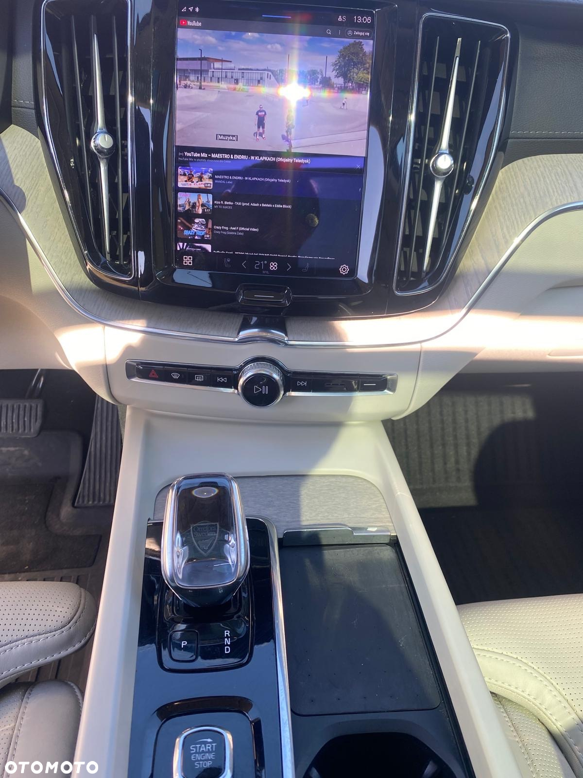 Volvo XC 60 B6 B AWD Geartronic Inscription - 25