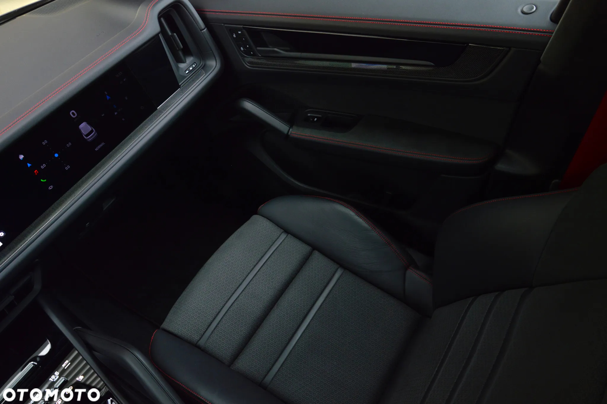 Porsche Cayenne GTS - 26