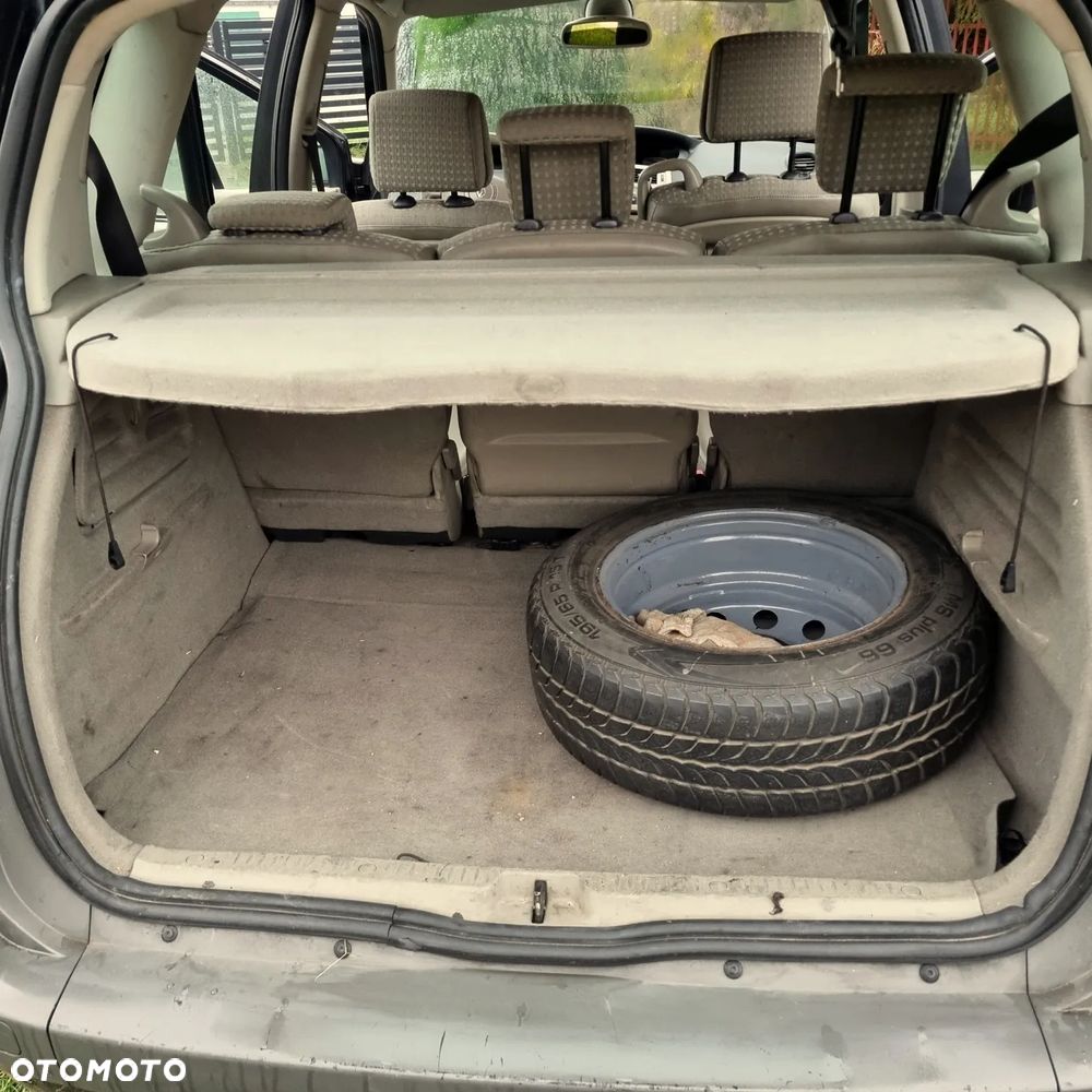 Renault Scenic 1.6 Confort Privilege - 10