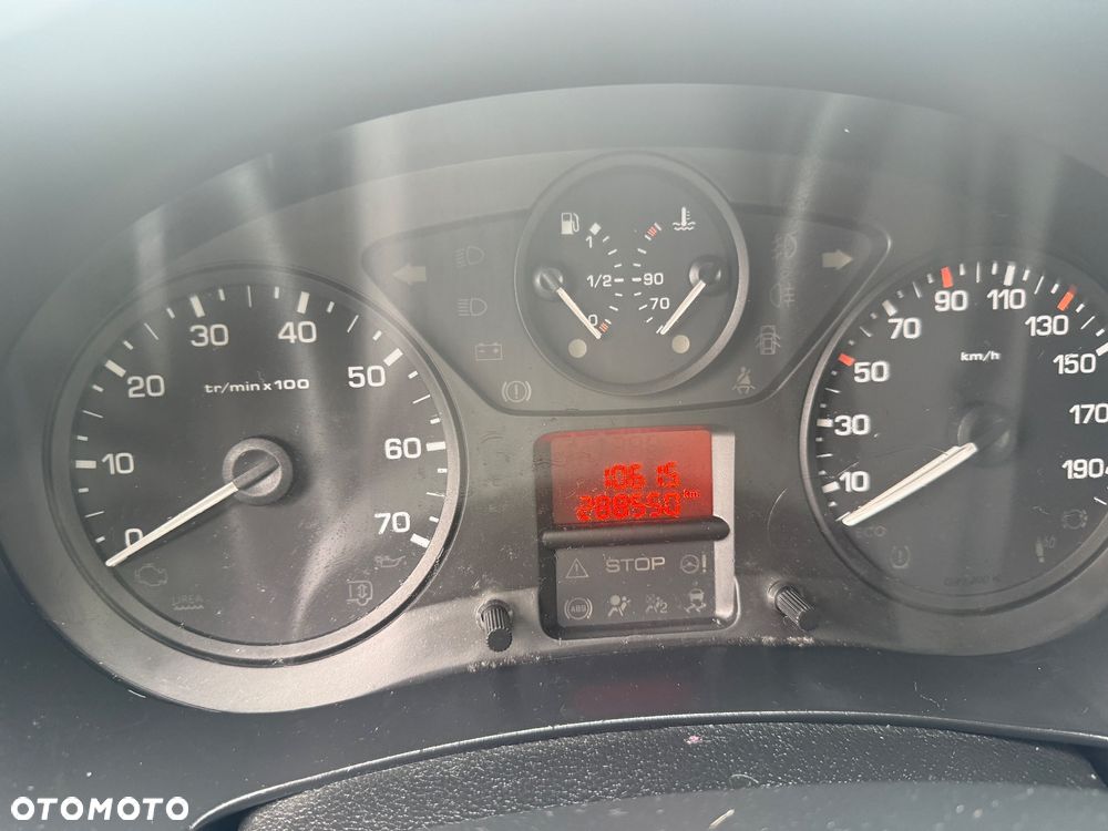 Peugeot Partner - 11