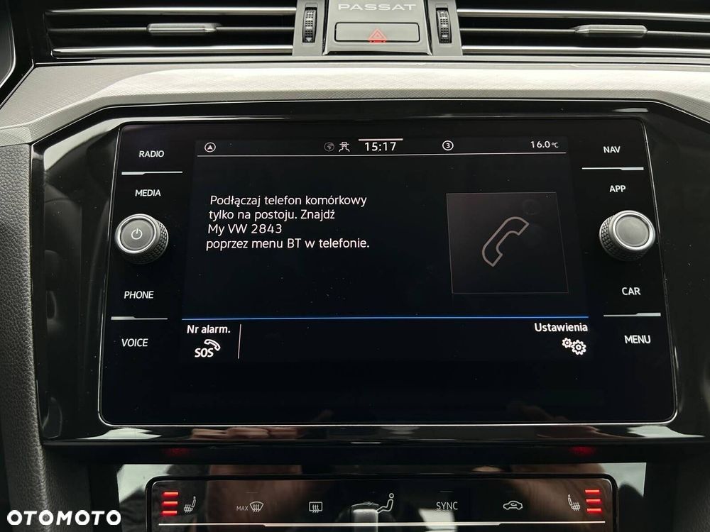 Volkswagen Passat - 33