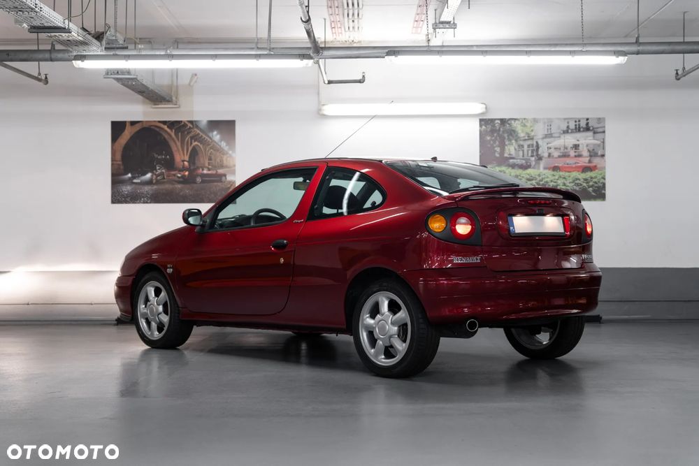 Renault Megane - 5