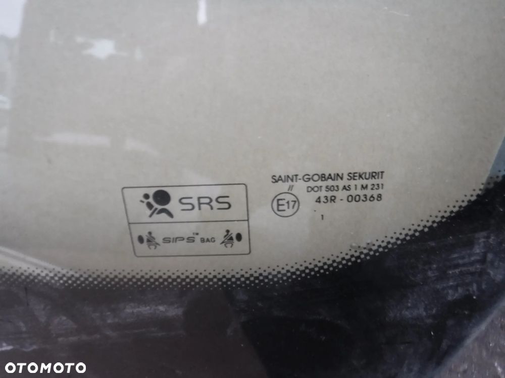 Volvo XC60 I  szyba przod przednia czolowa - 4