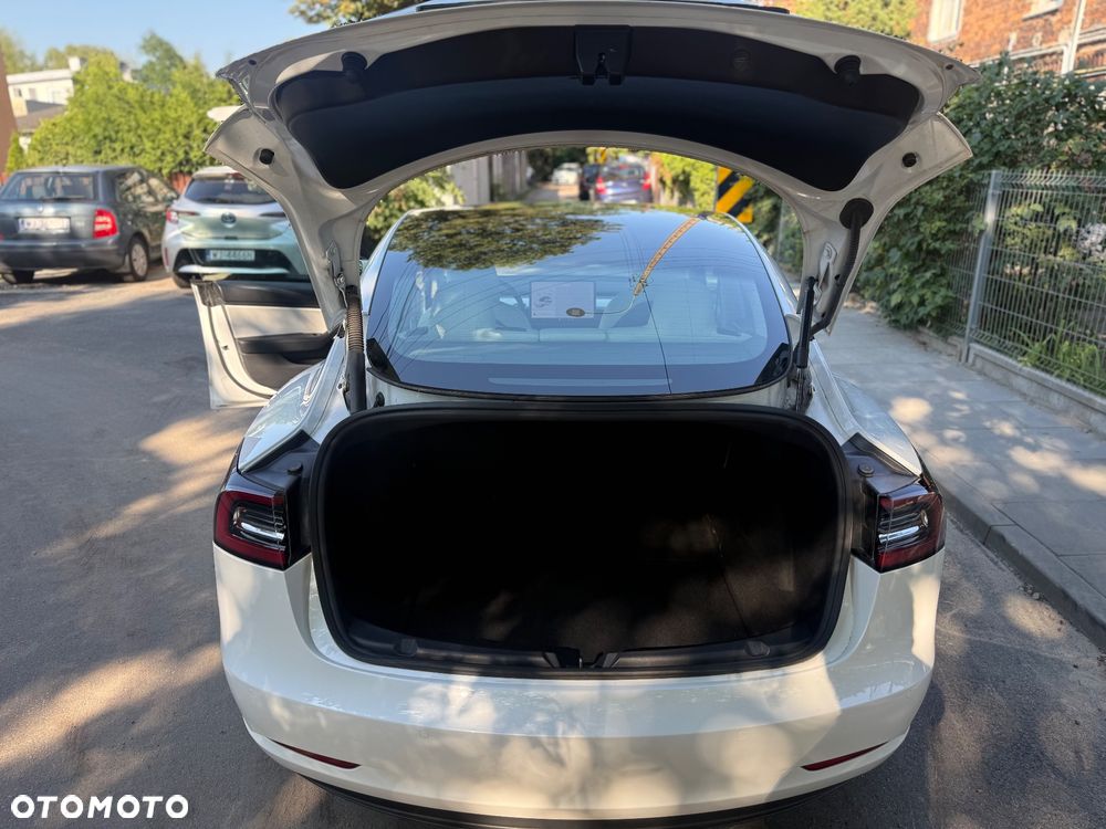 Tesla Model 3 - 22