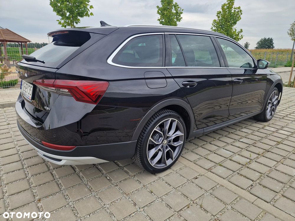 Skoda Octavia 2.0 TDI 4x4 DSG Scout - 3