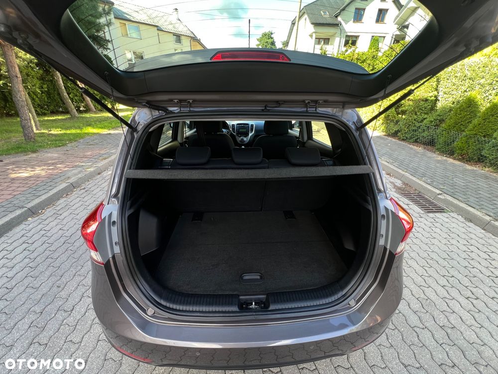 Hyundai ix20 1.6 Automatik Fifa World Cup Edition - 11