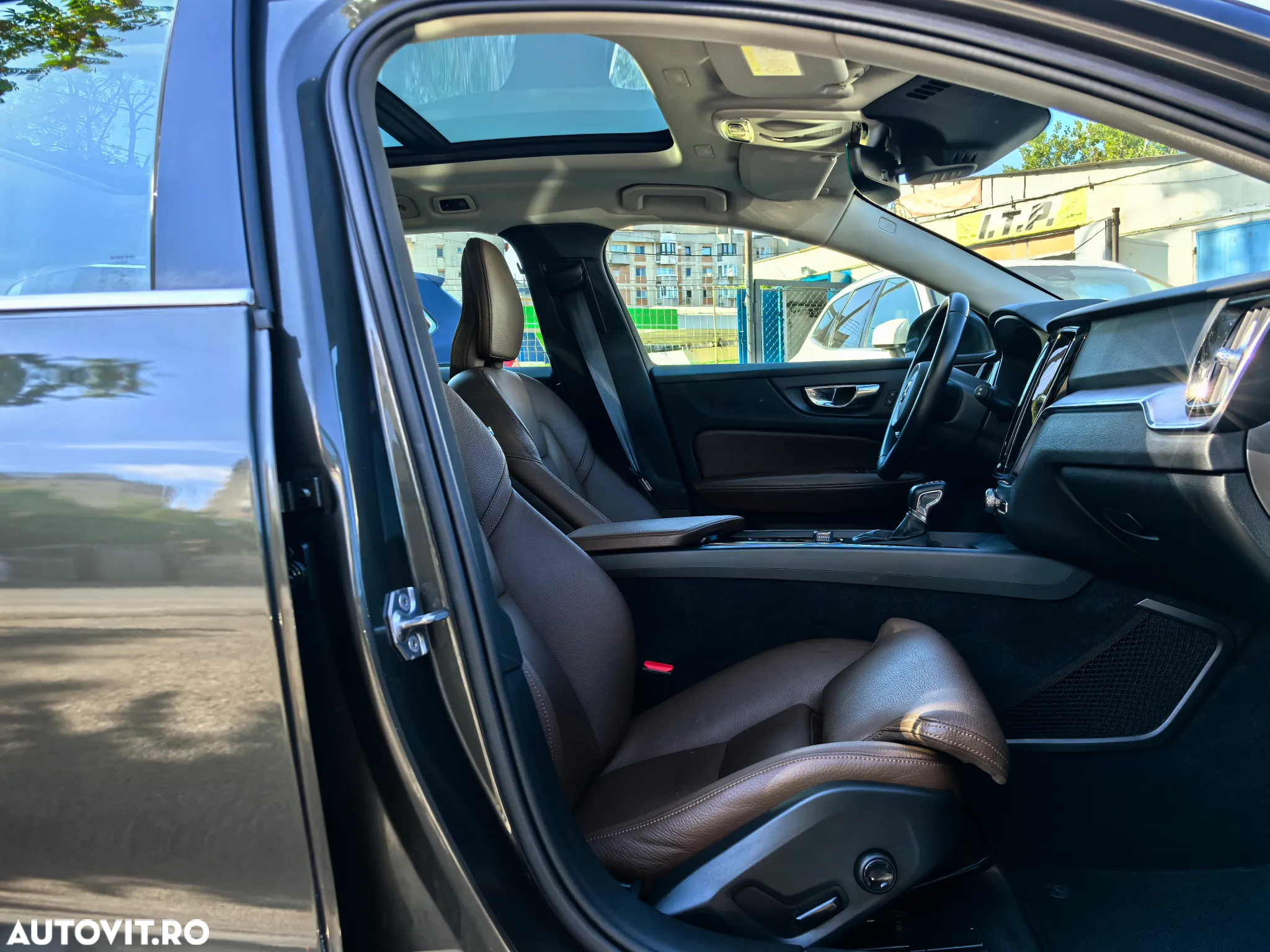 Volvo V60 D3 Geartronic Momentum Pro - 16