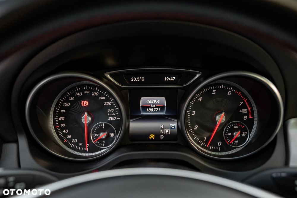 Mercedes-Benz CLA 250 4-Matic AMG Line - 29
