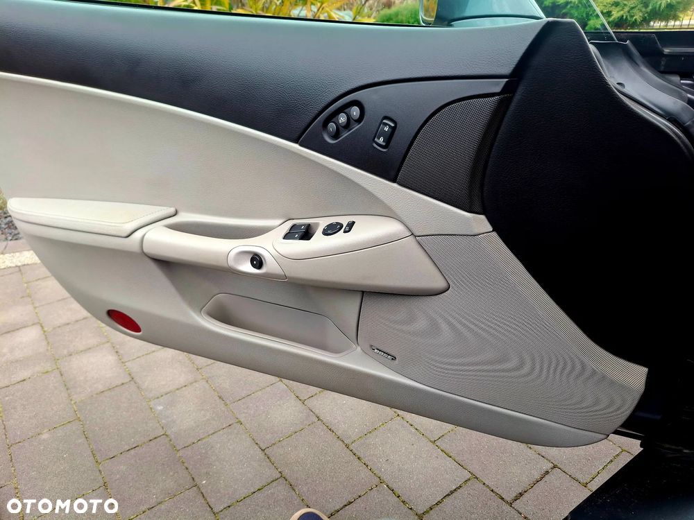 Chevrolet Corvette - 12