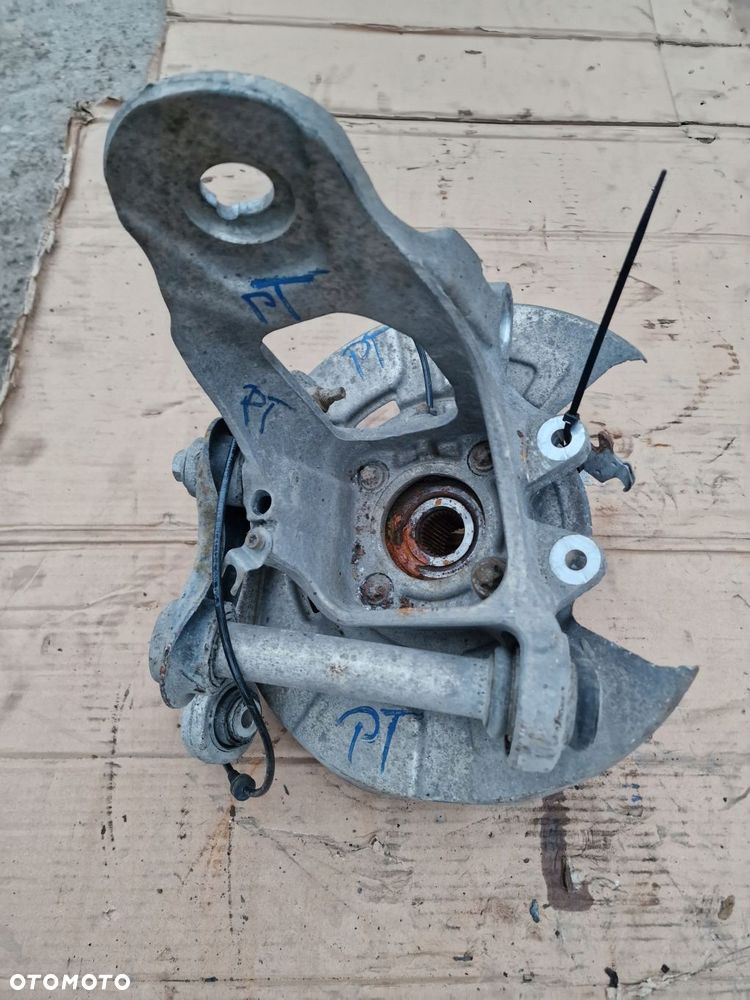 zwrotnica wahacz prawy tył 6770984 bmw e71 x6 - 1