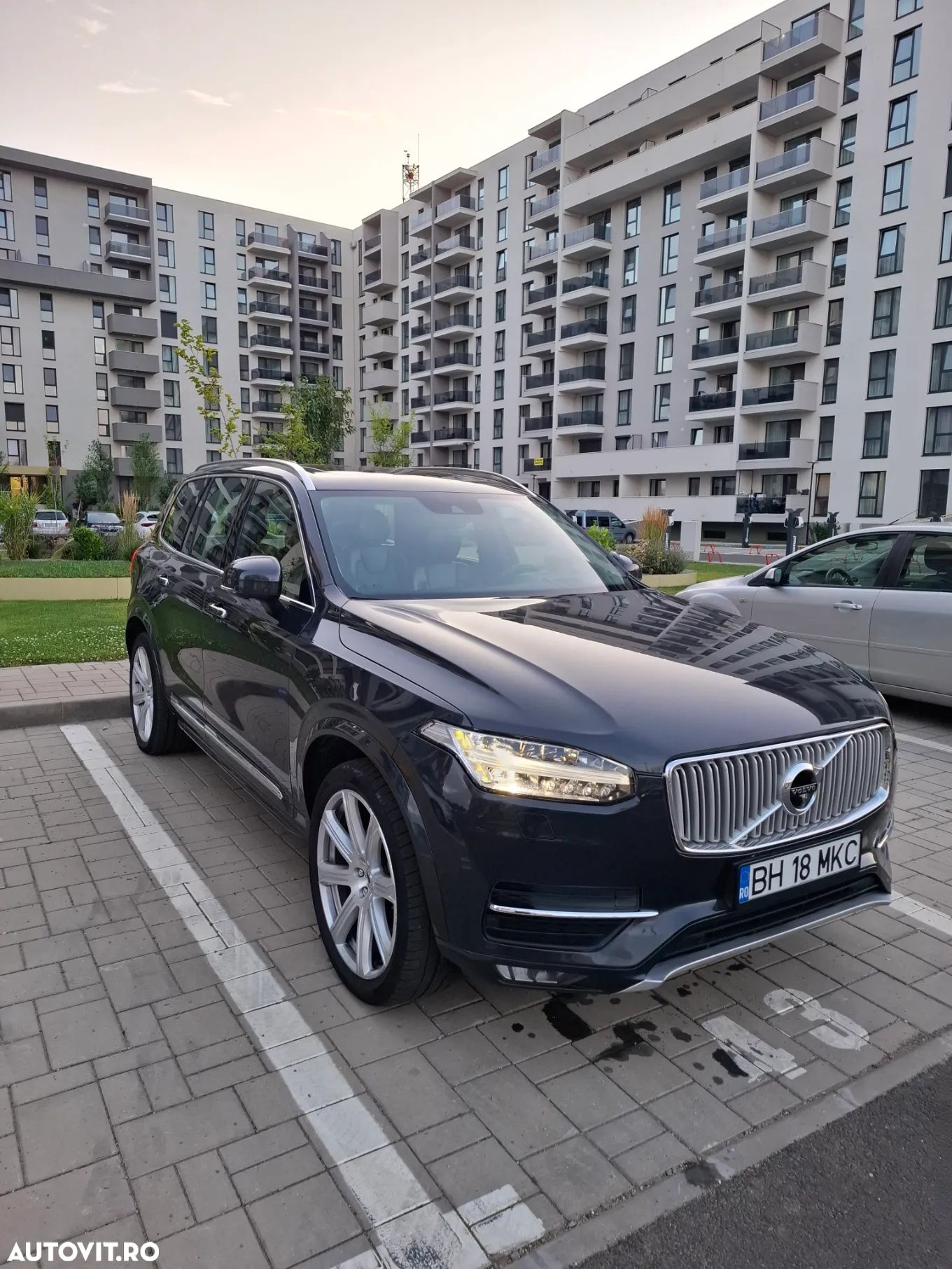 Volvo XC 90 D5 AWD Geartronic Inscription - 1