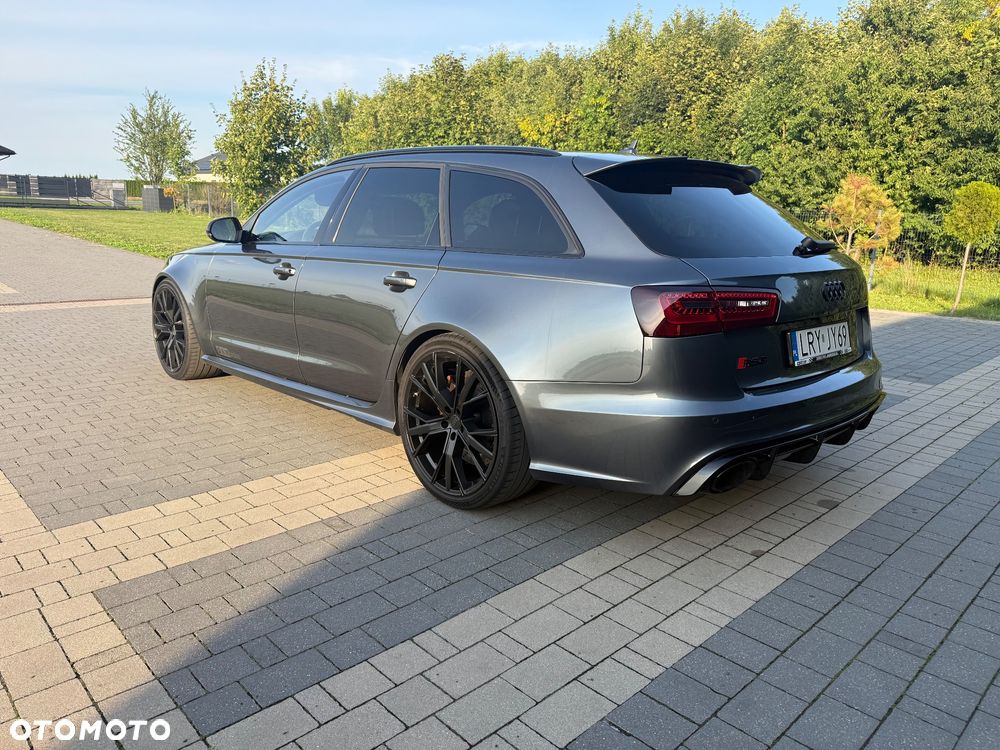 Audi RS6 Avant Standard - 5