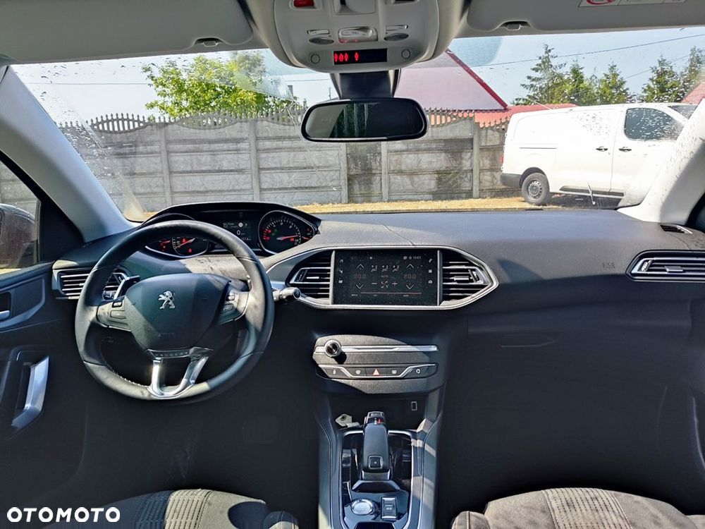 Peugeot 308 BlueHDi FAP 130 EAT8 Stop & Start Allure Pack - 7
