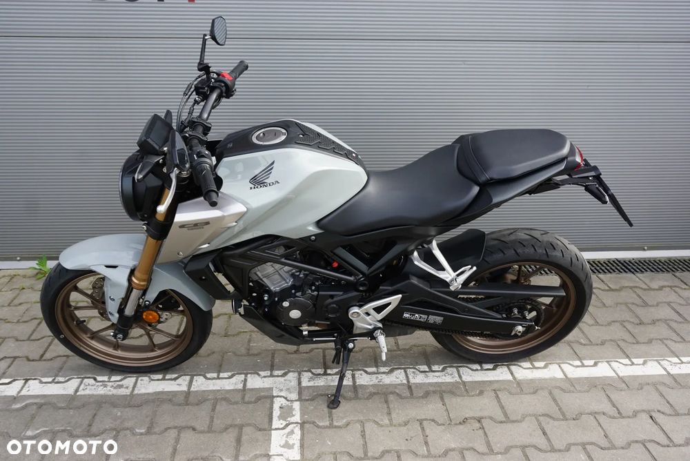 Honda CB - 9