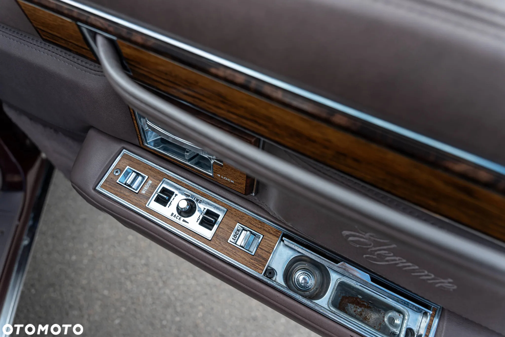 Cadillac Seville - 37