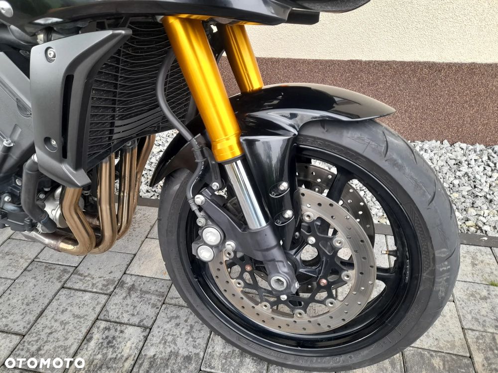 Yamaha FZ - 6