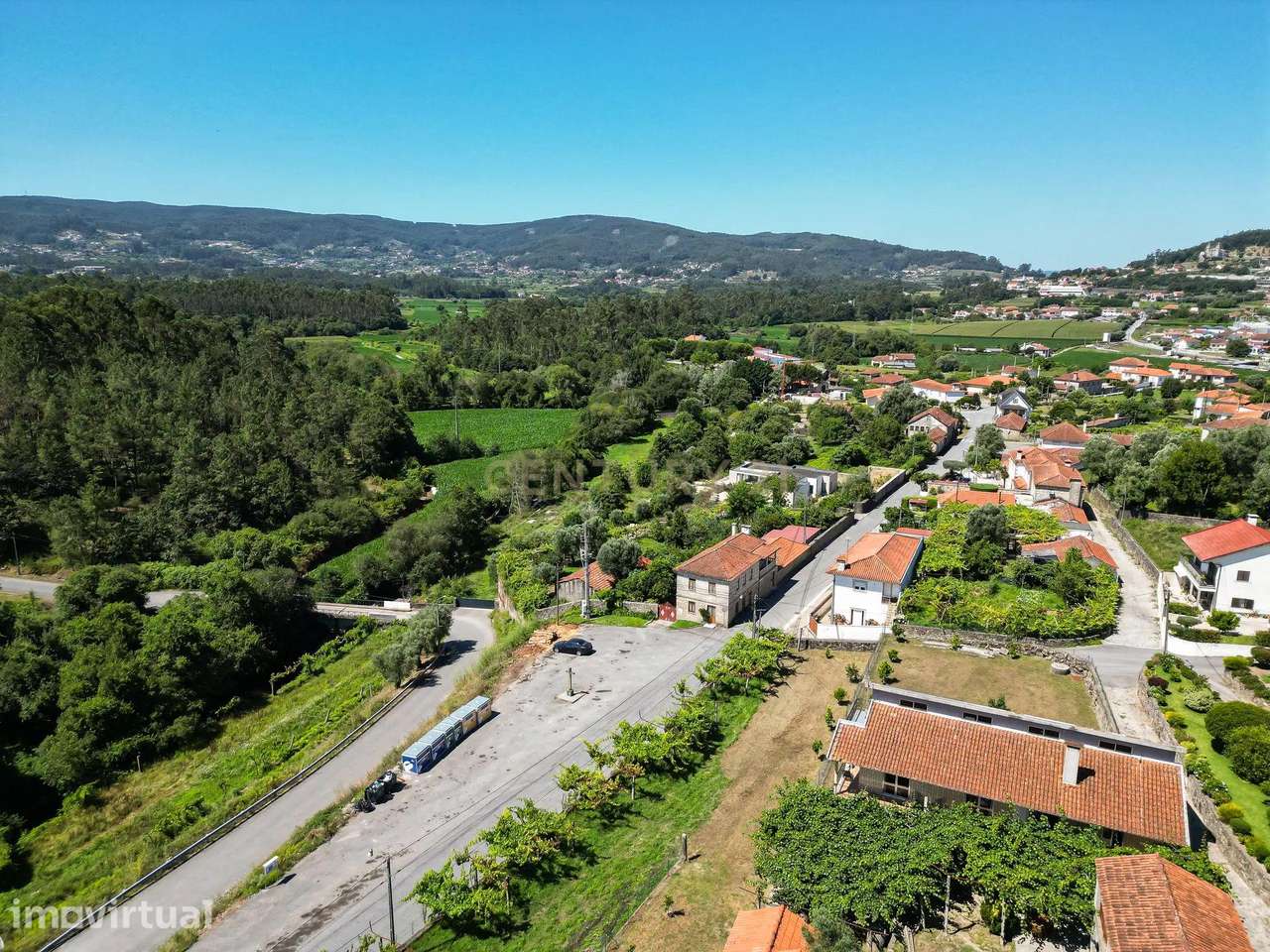 Terreno Urbano em Cossorado, Barcelos Oportunidade Única - Grande imagem: 3/9