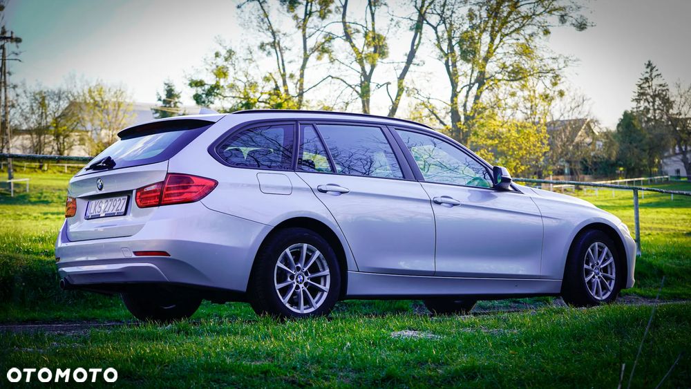 BMW Seria 3 316d - 10