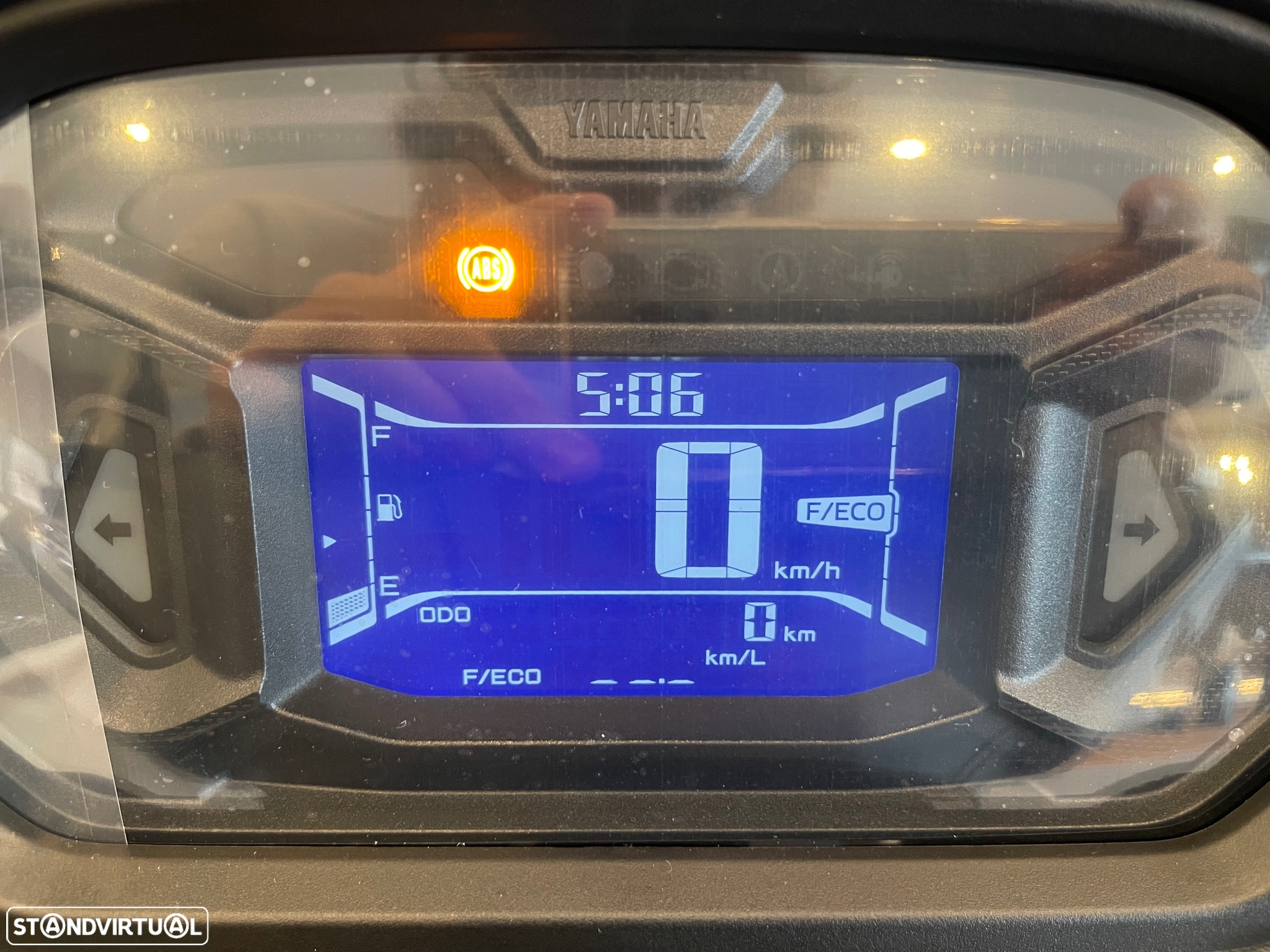 Yamaha NMAX - 15