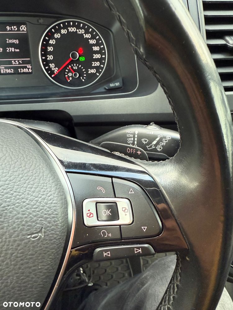 Volkswagen Caravelle 2.0 TDI L2 Highline 4Motion DSG - 25