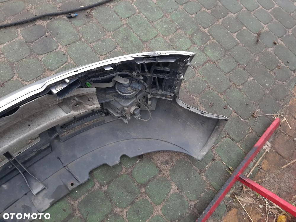 zderzak Audi A4 B6 LY7W - 6