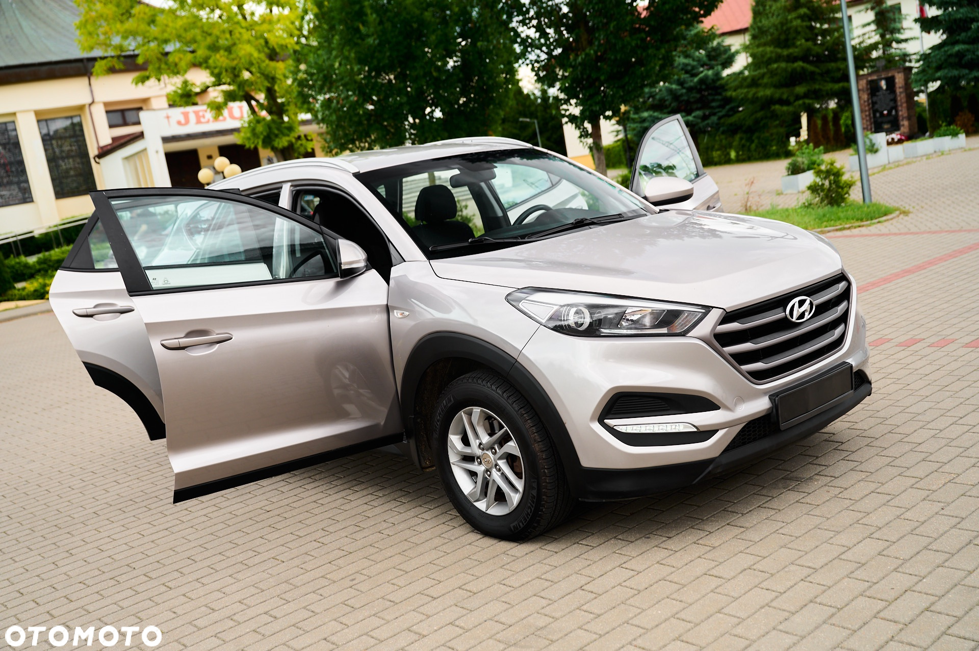 Hyundai Tucson 2.0 CRDi 4WD Automatik Trend - 17