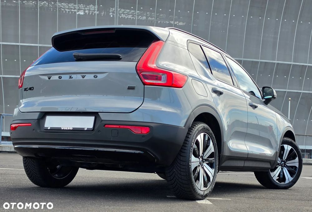 Volvo XC 40 T4 Plug-In Hybrid Plus Dark - 19