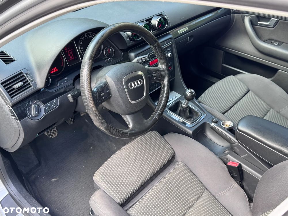 Audi A4 Avant 1.8T Quattro - 16