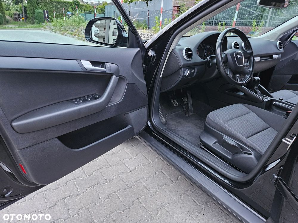 Audi A3 Sportback - 12