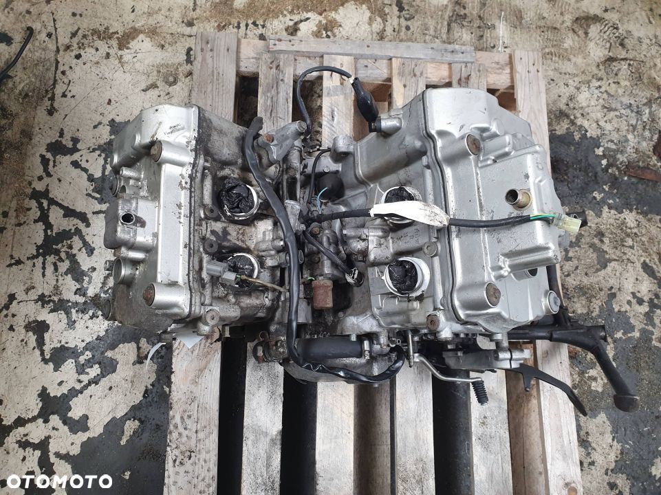 SILNIK MOTOCYKL HONDA VFR 800RR RC46E - 9