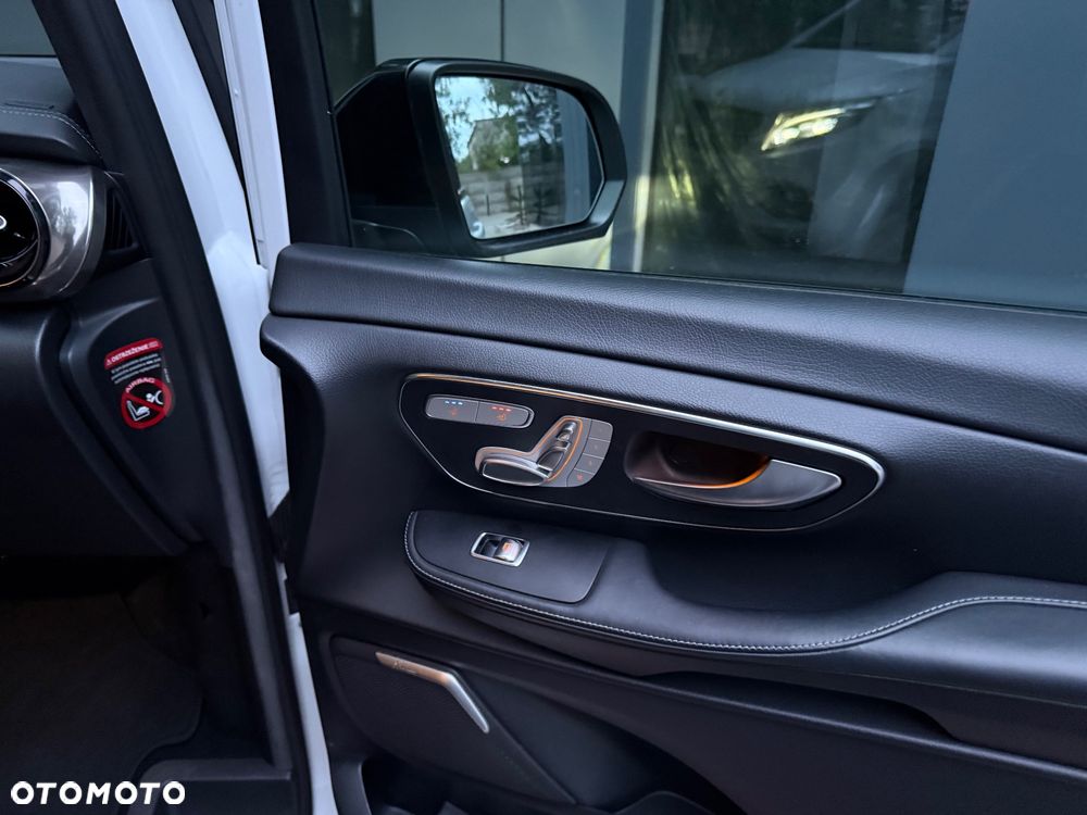 Mercedes-Benz Klasa V 300 d 4-Matic Exclusive 9G-Tronic (d³ugi) - 27