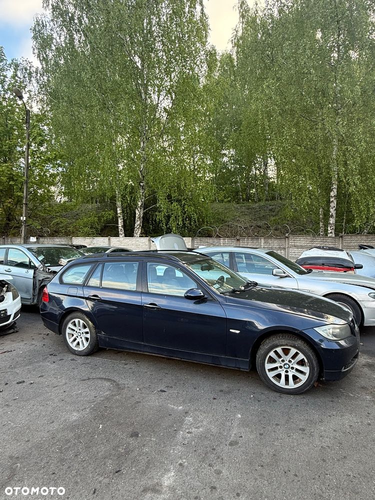 BMW E91 Touring Turas Kombi na części M47N2 MONACOBALU METALLIC - 2