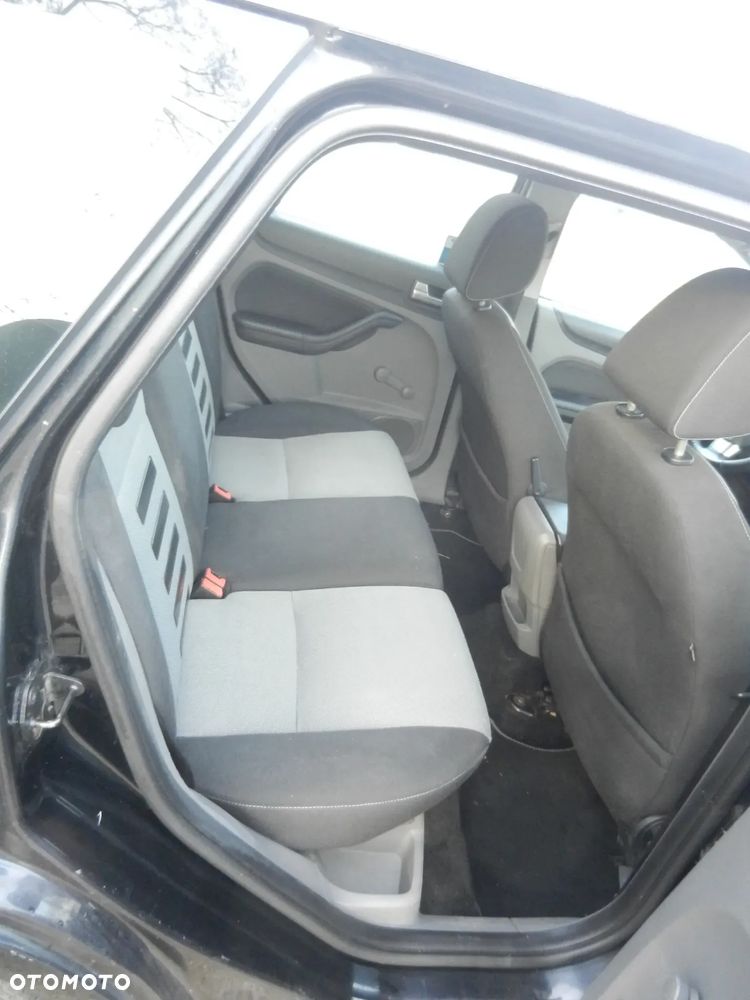 Ford Focus - 16