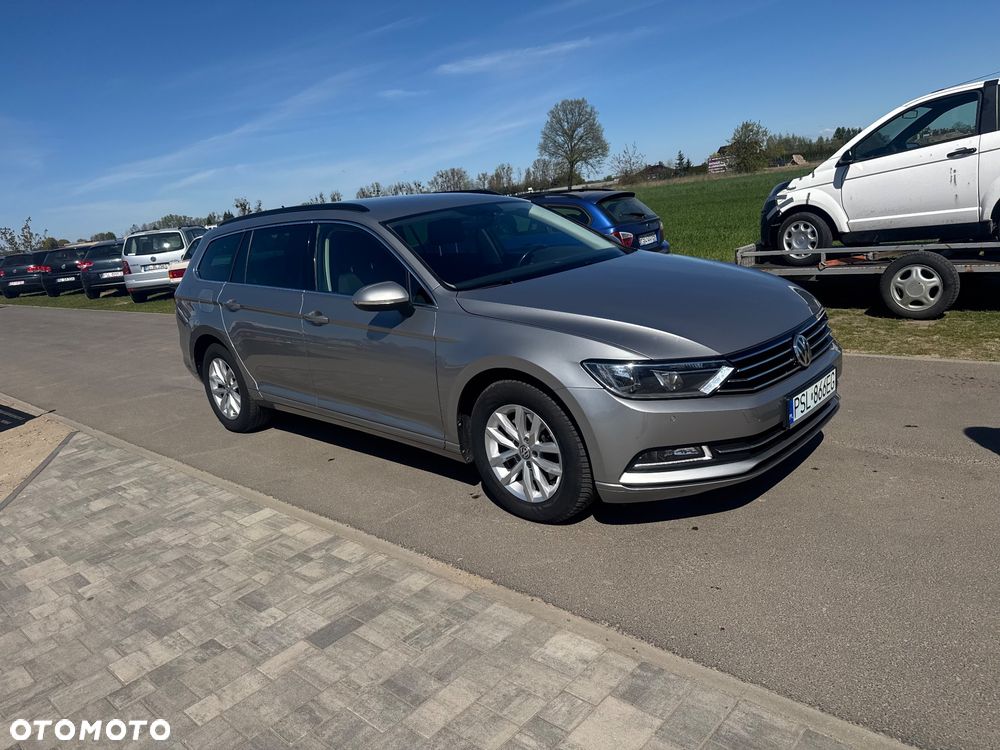 Volkswagen Passat 2.0 TDI SCR DSG Trendline - 6