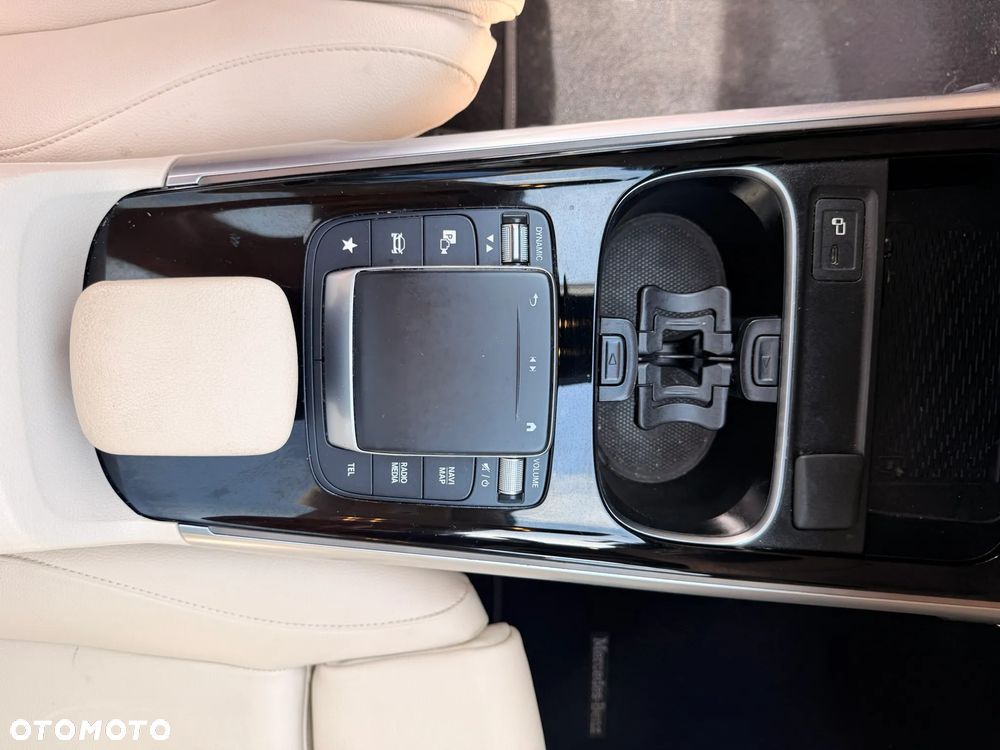 Mercedes-Benz GLB 250 8G-DCT Progressive - 16