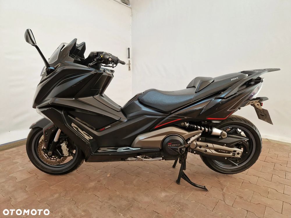 Kymco AK 550 - 14