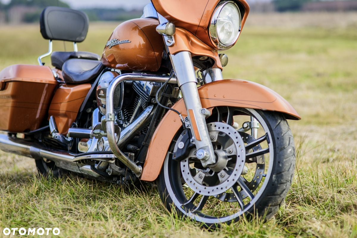 Harley-Davidson FLHXS Special - 22