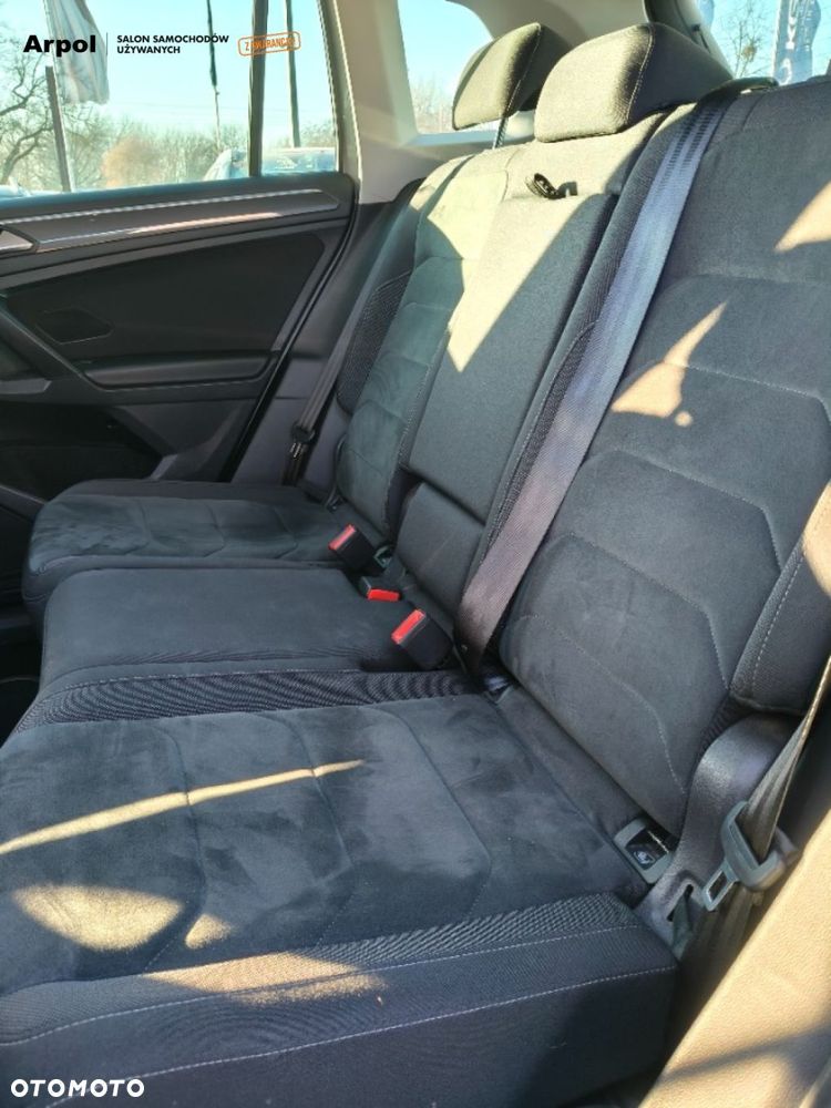 Volkswagen Tiguan - 28