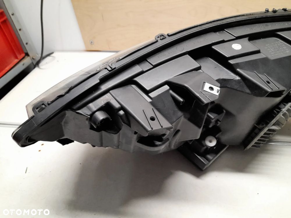 Iveco Daily lampa prawa przód  FULL LED 05802711799 - 5