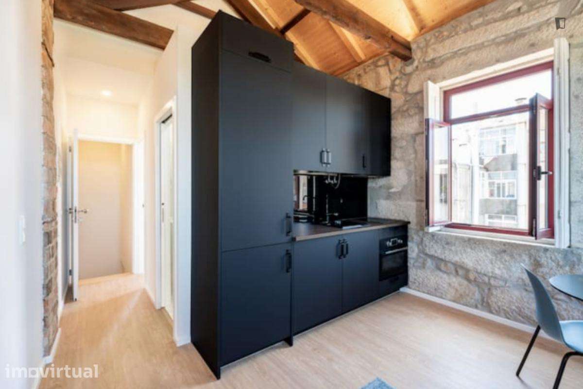 Apartamento com 1 quartos - localizado em Lordelo do Ouro Porto - Grande imagem: 4/14
