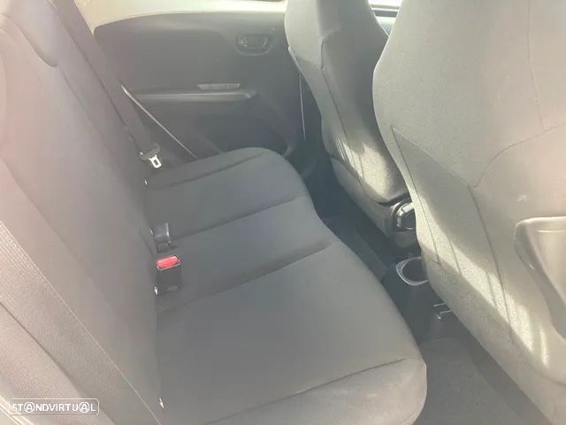 Toyota Aygo 1.0 - 25